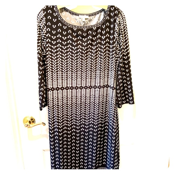 Max Studio Dresses & Skirts - New/Black and white patterned dress